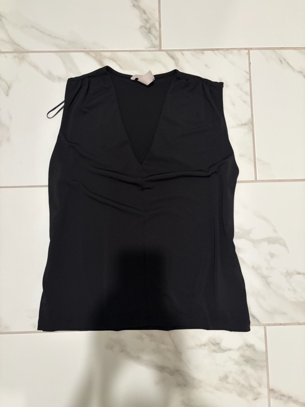 H&M Black V-Neck Sleeveless Camisole